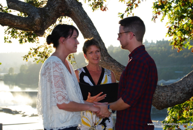 elope at Willamette Falls Oregon CIty